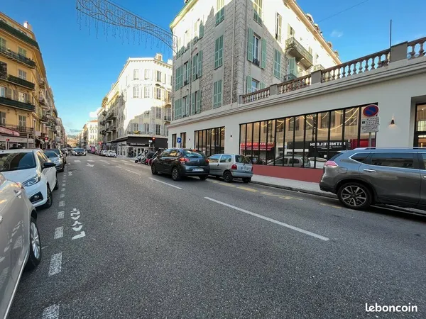 Fonds de commerce 46 m² NICE