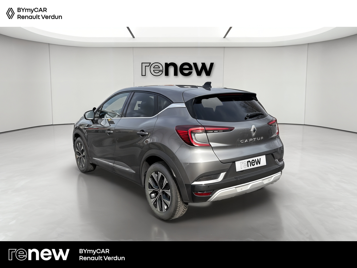 Renault Captur mild hybrid 140 — photo 3