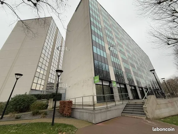 Bureaux 340 m²