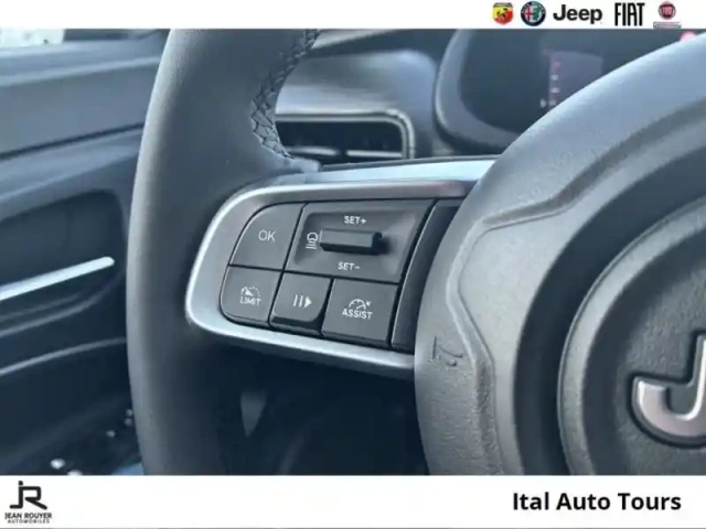 Jeep Avenger 1.2 turbo t3 100ch altitude — photo 12