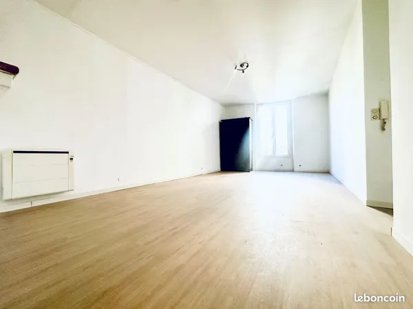 Studio 1 pièce 35 m²