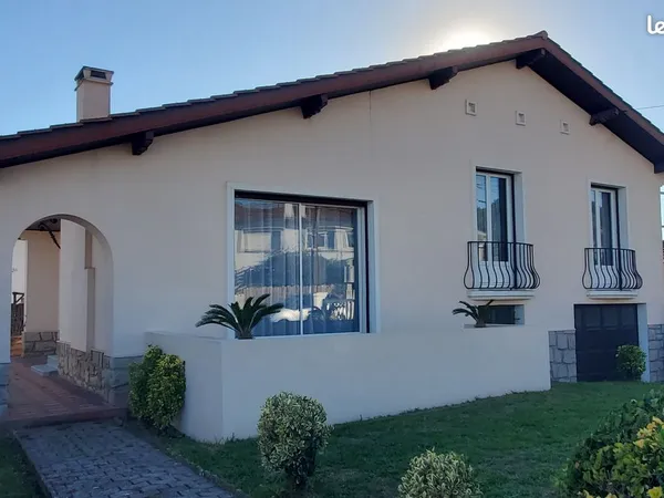 Maison 5 pièces 100 m² quartier Montbrun 64600 Anglet