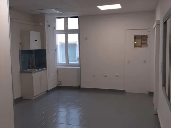 Local pro + F3 centre ville