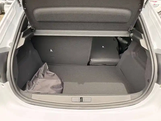 Peugeot 208 electrique 156ch 54 kwh — photo 30