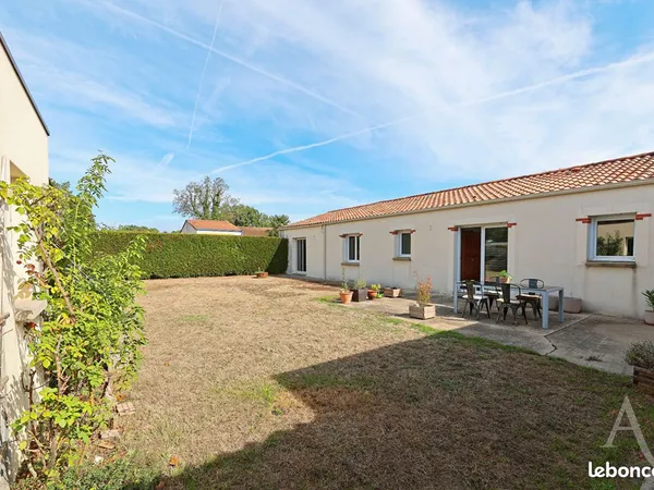 Maison 8 pièces 145 m²