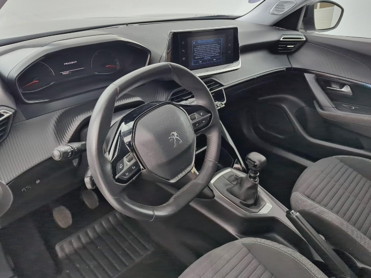 Peugeot 2008 puretech 100 s&s bvm6 style — photo 14