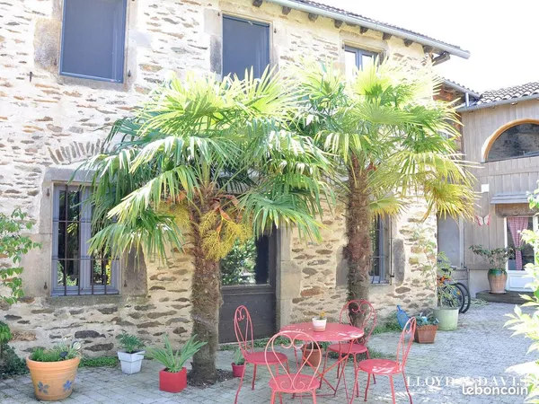 Propriété 8 pièces 285 m²