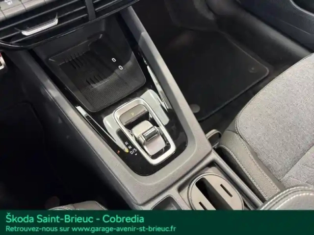 Skoda Octavia combi 2.0 tdi scr 150ch sportline dsg7 — photo 15