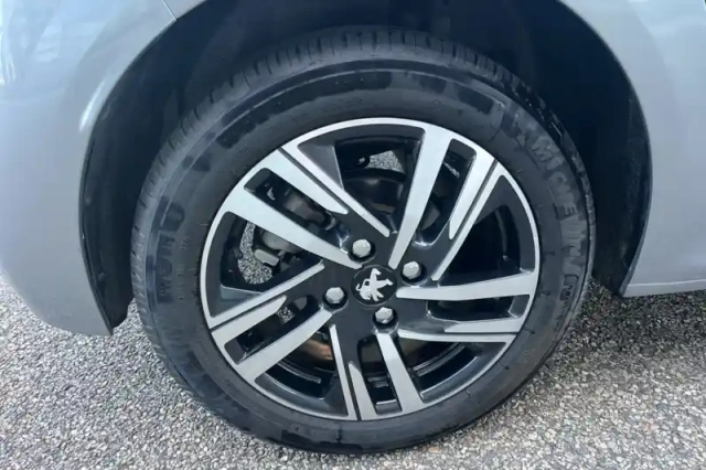 Peugeot 208 bluehdi 100 s&amp;s bvm6 — photo 12