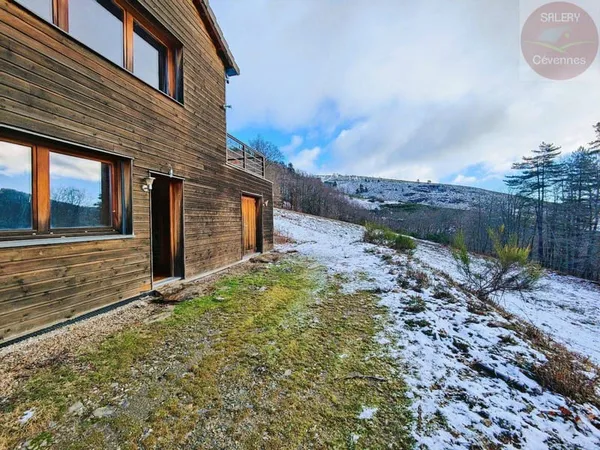 Maison 6 pièces 134 m²