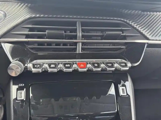Peugeot 208 puretech 100 s&amp;s eat8 allure — photo 13