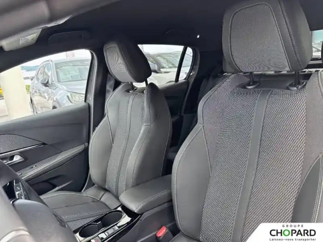 Peugeot 208 hybrid 145 ch e-dcs6 — photo 11