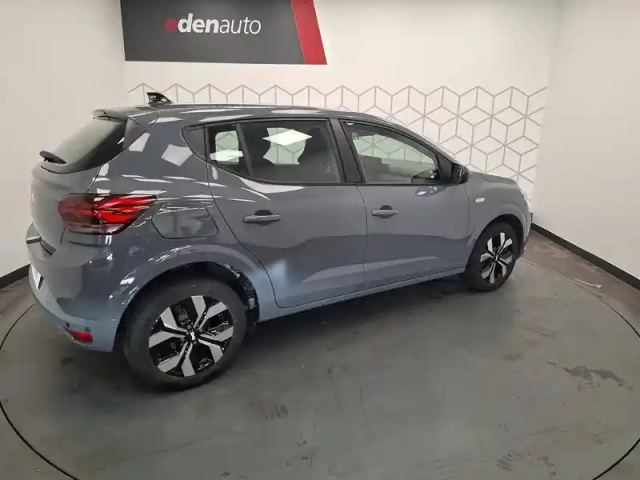 Dacia Sandero tce 90 gsr2 — photo 11