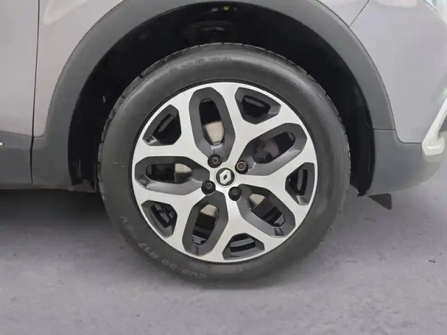 Renault Captur tce 120 energy — photo 311