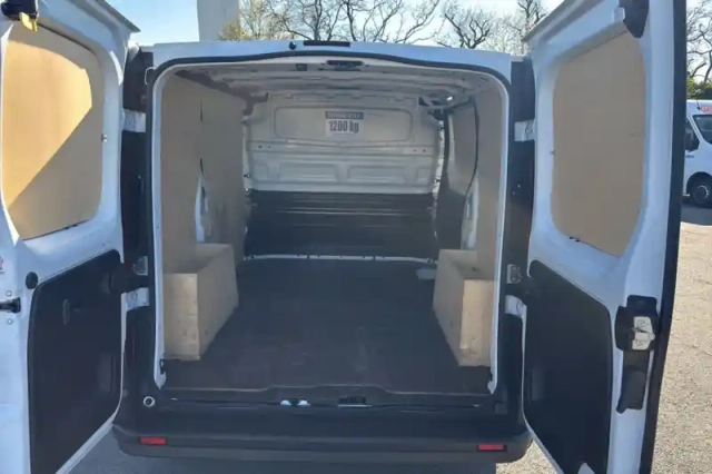 Renault Trafic fg dci 130 l1h1 3t — photo 12
