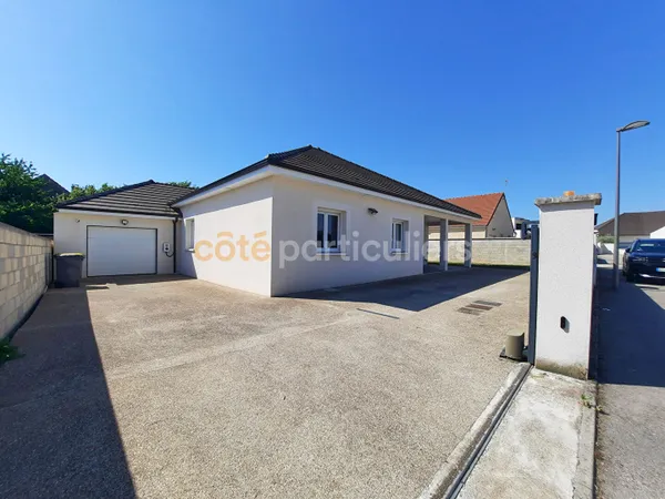 Maison de plain-pied de147 m² - 6 pièces - Crissey