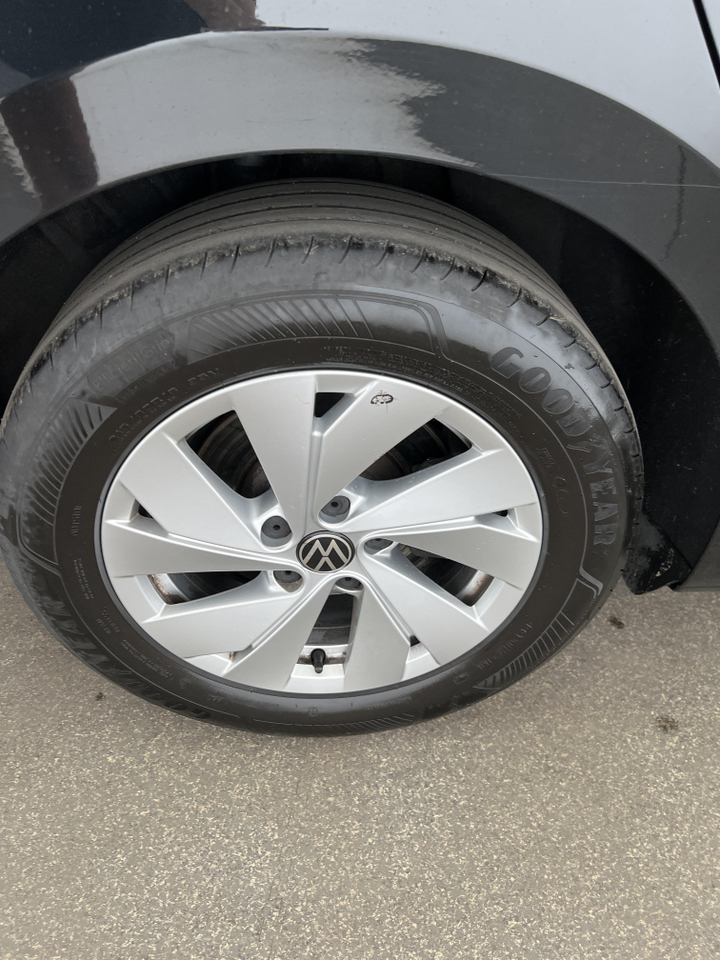 Volkswagen Passat — photo 31