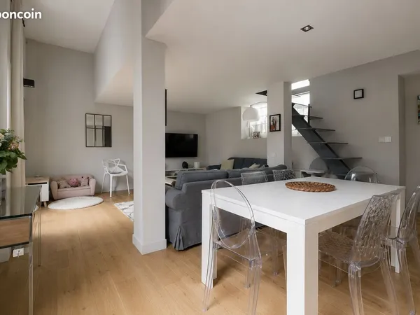 Duplex 5 pièces 130 m² - Grenoble Centre / Avenue Félix-Viallet