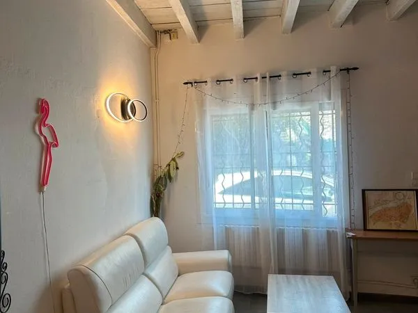 Chambre à louer à l'année
