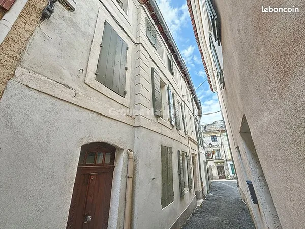 Maison 7 pièces 196 m²