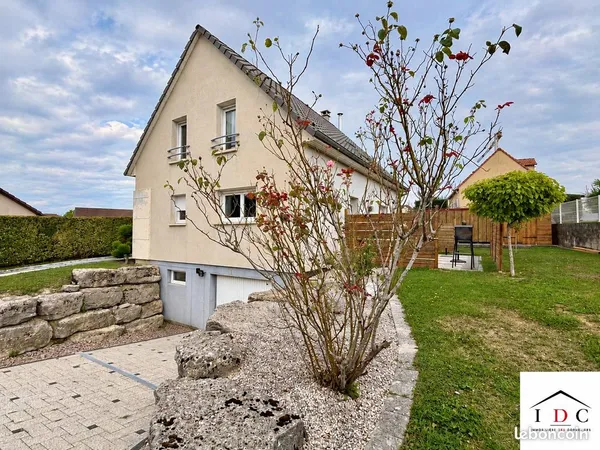 Maison 5 pièces 111 m²