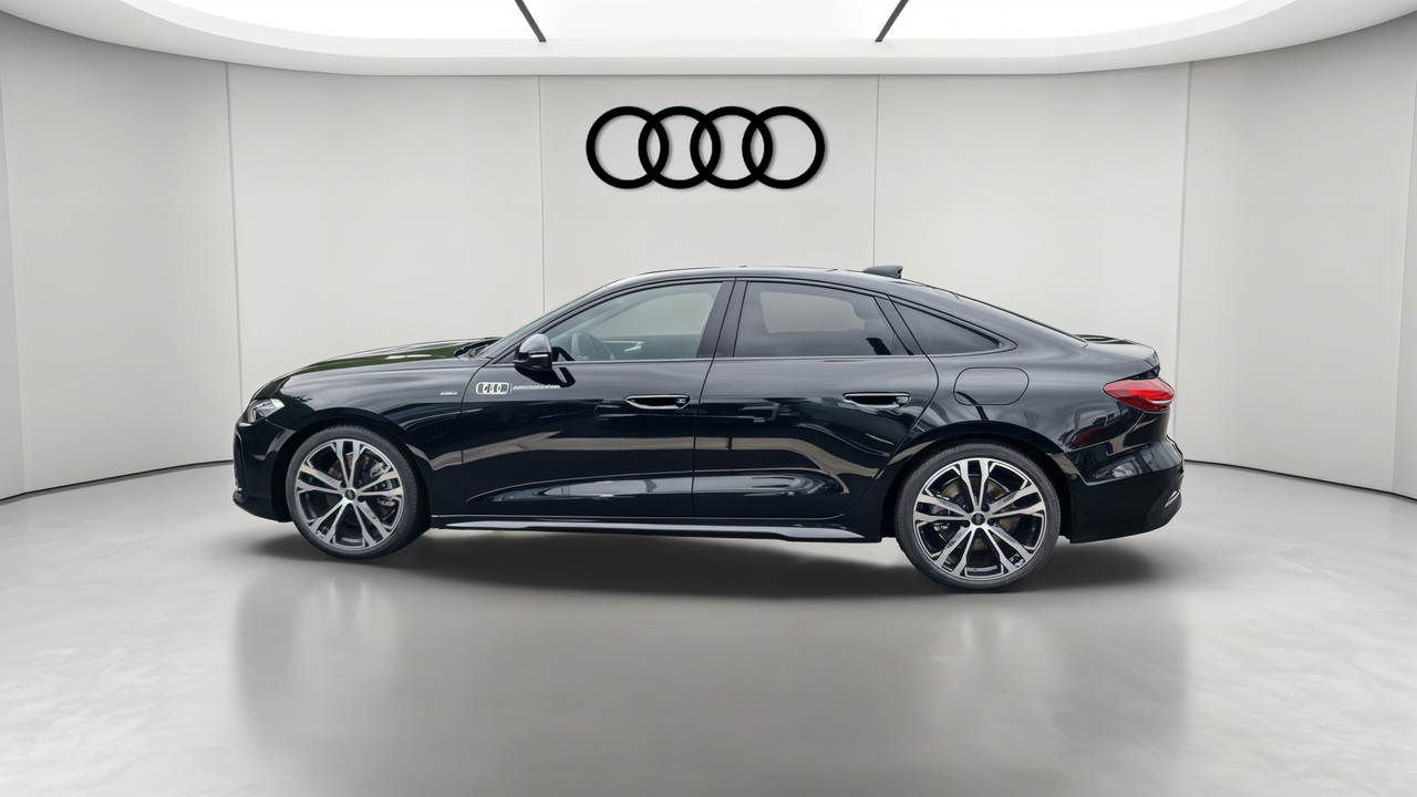 Audi A5 e-hybrid 299 ch S tronic 7 Quattro — photo 2