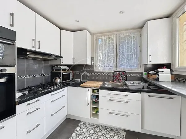 Maison 9 pièces 146 m²