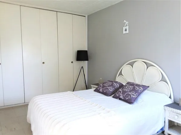 Chambre de 13m2 à louer sur La Rochelle
