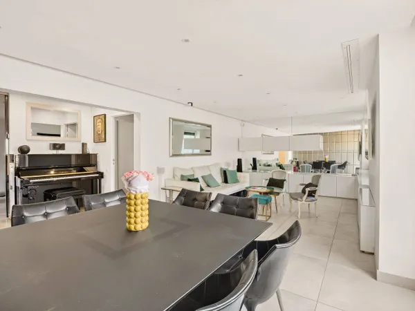 Appartement 5 pièces 108 m²