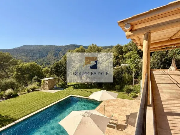 CO-EXCLUSIVITÉ: Villa neuve, 4 chambres en suite et piscine