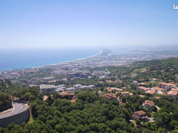 Terrain 938 m² BASTIA
