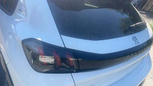 Peugeot 208 1.2 PureTech 130 EAT8 - GT – 2023 – 51530 km – Essence – Boîte Automatique — photo 5