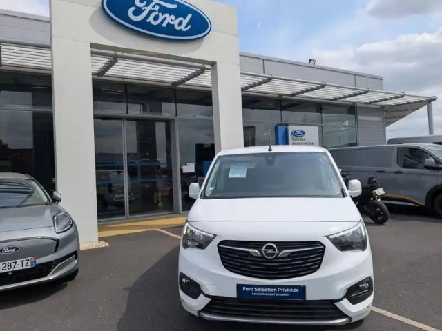 Opel Combo cargo l1h1 standard 1.5 130ch s&amp;s pack clim — photo 3