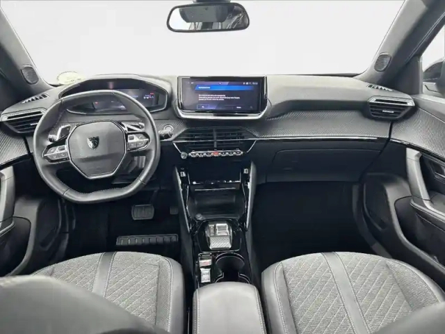 Peugeot 2008 puretech 130 s&amp;s eat8 — photo 8