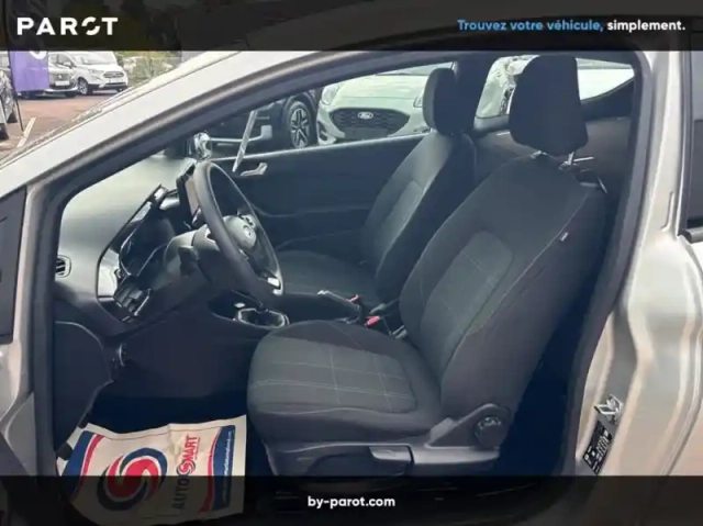 Ford Fiesta 1.5 tdci 85ch connect business 3p société — photo 10