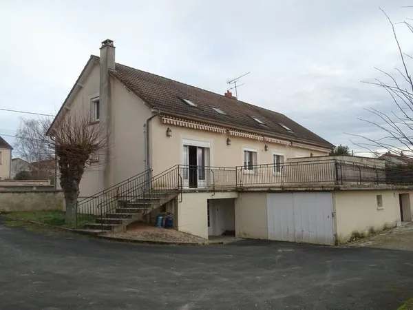 Immeuble, 5 appartements, 273 m²