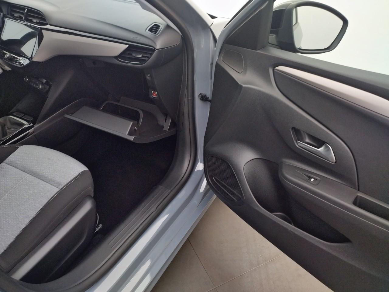 Opel Corsa 1.2 turbo 100 ch bvm6 — photo 25