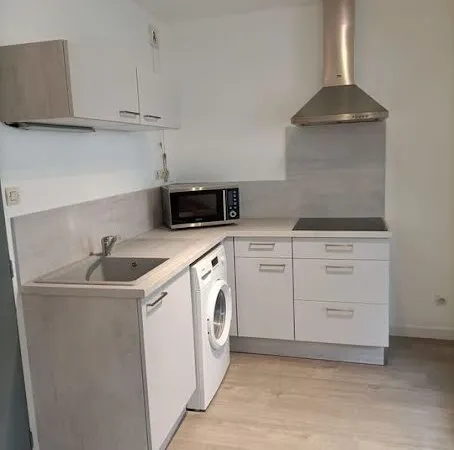 Studio 1 pièce 27 m²
