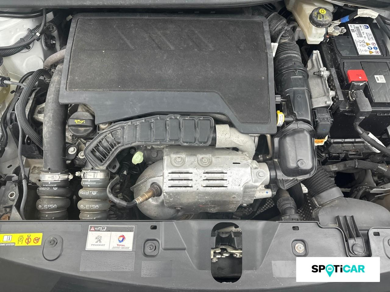 Peugeot 2008 1.2 puretech 100ch s&s active pack — photo 20
