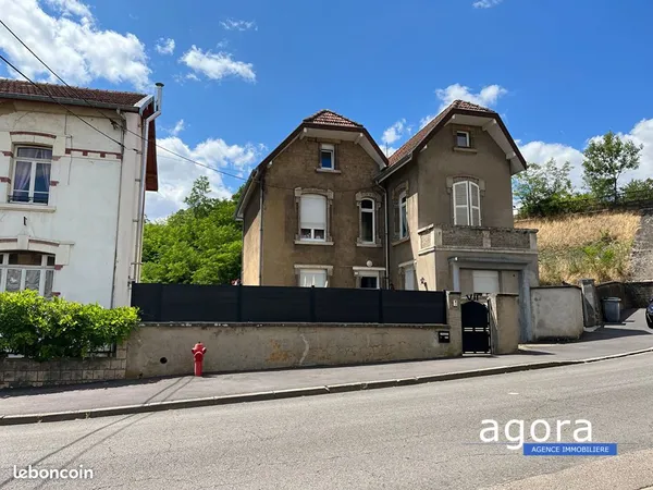 Maison 10 pièces 210 m²