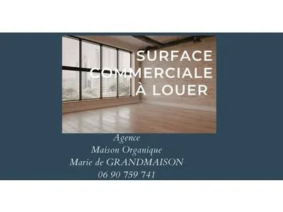 OFFRE SPRECIALE. Local Comemrcial - 200m2 - Jarry