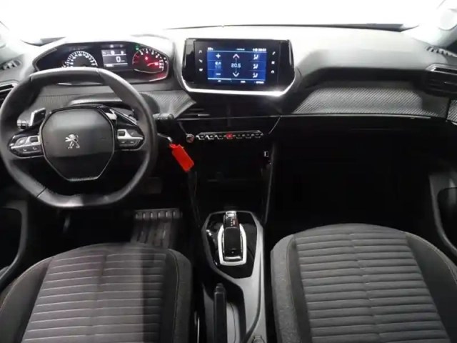 Peugeot 2008 1.2 puretech 130ch s&amp;s active pack eat8 — photo 12