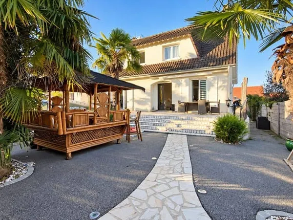 Maison 6 pièces 133 m²