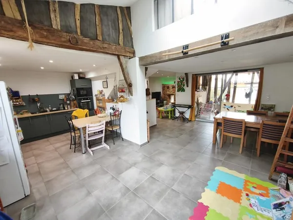 Maison T4 de 104 m2 avec terrasse et garage