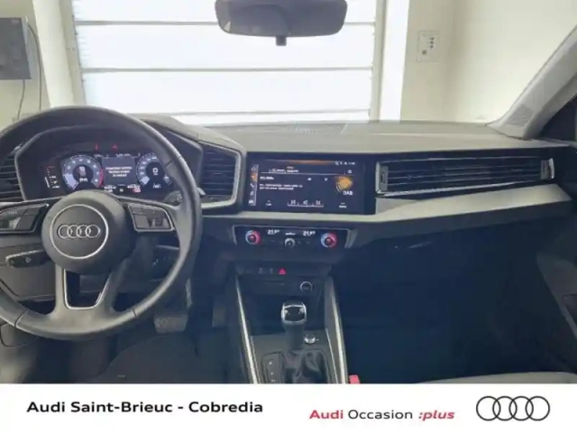 Audi A1 sportback 25 tfsi 95ch design s tronic 7 — photo 6