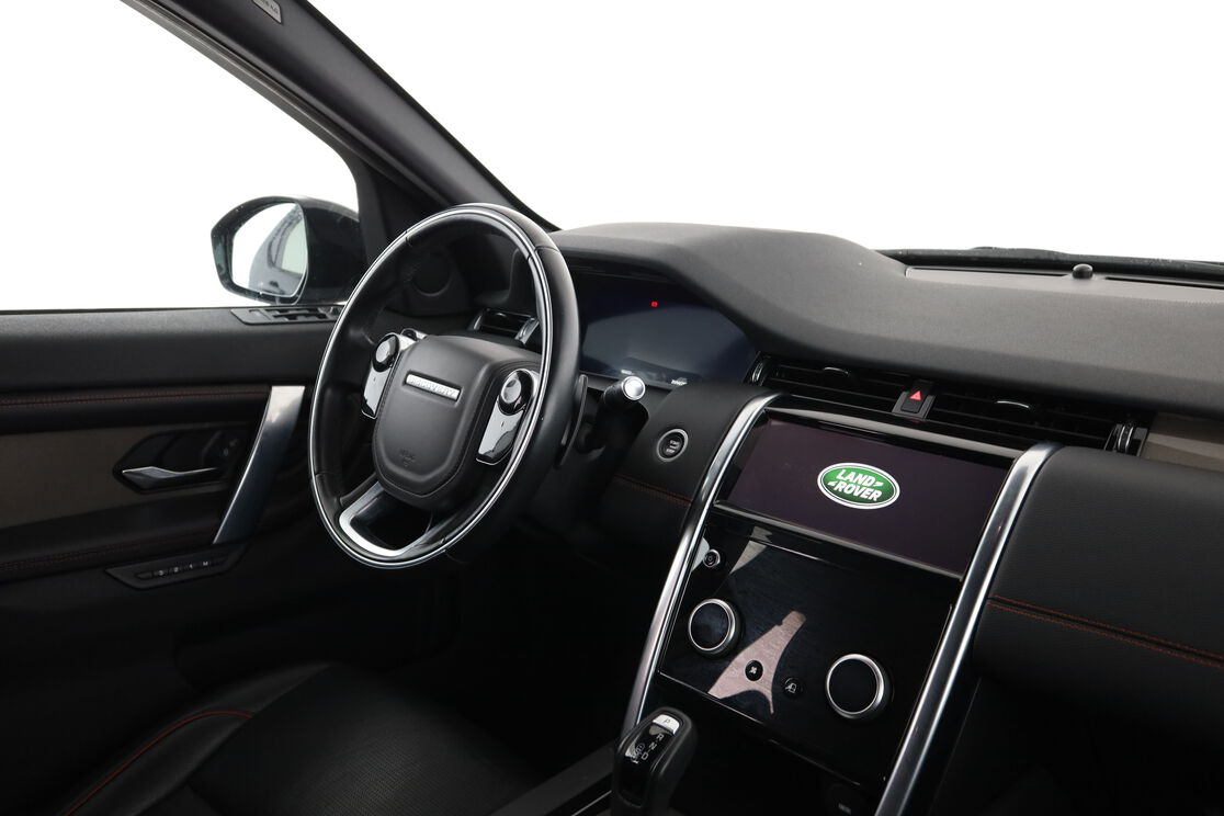 Land Rover Discovery Sport 2.0 D150 R-Dynamic SE AWD Auto — photo 12