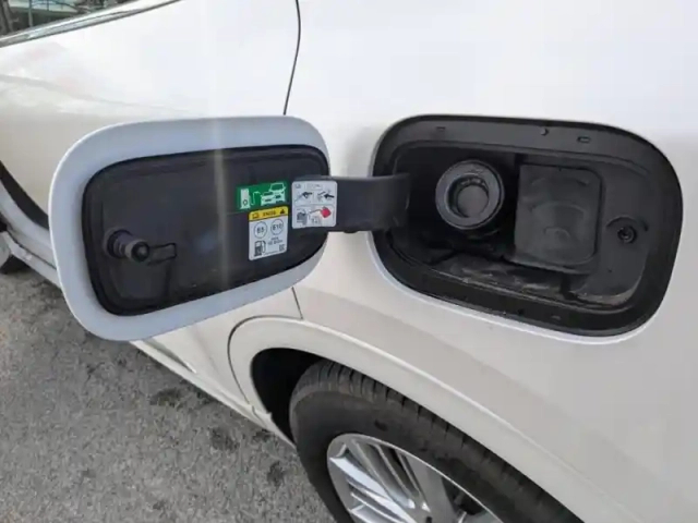 Ford Kuga 2.5 duratec 225ch plug in  phev vignale bva — photo 14