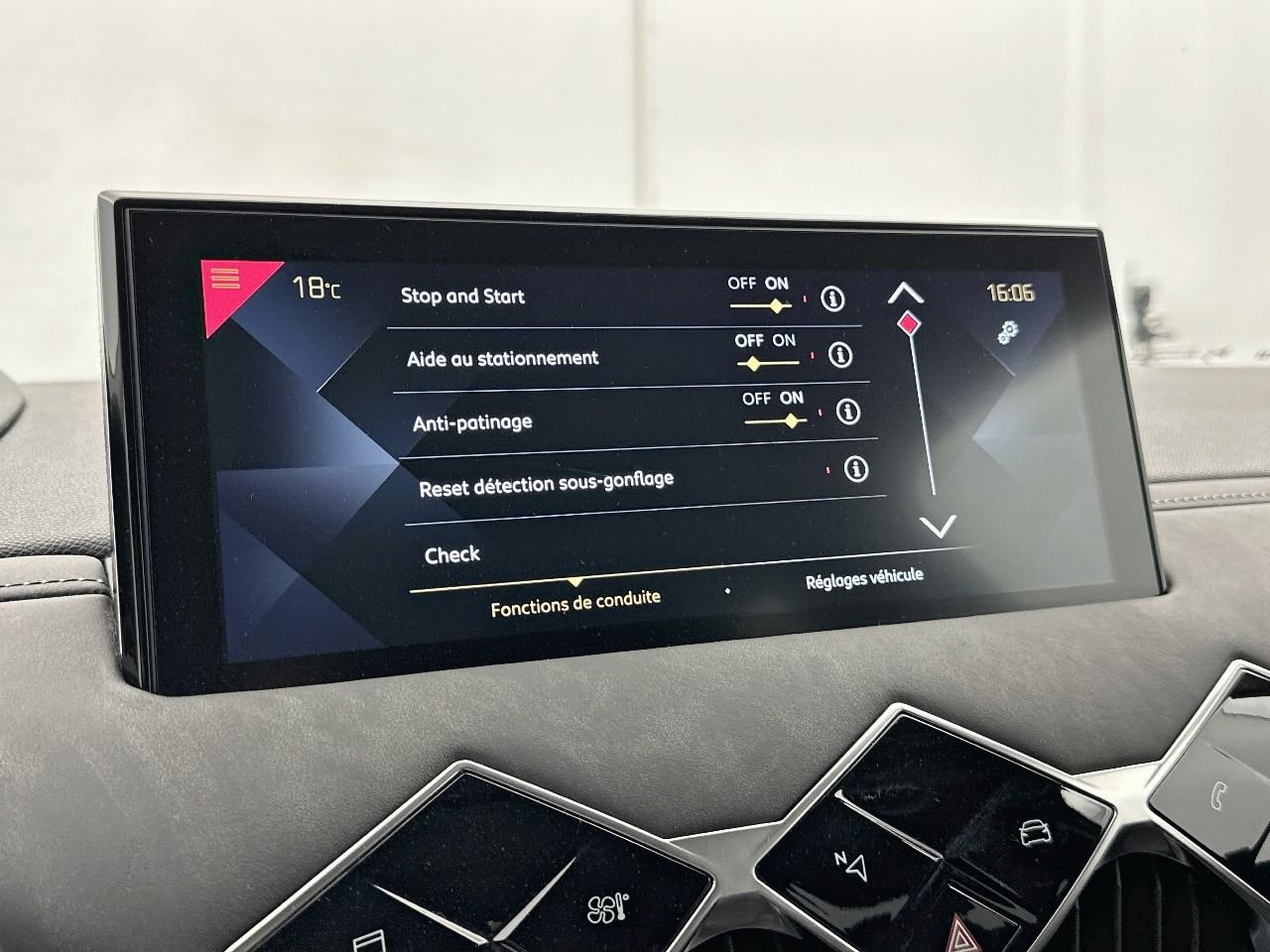 Ds Ds 3 crossback puretech 155 eat8 louvre — photo 20