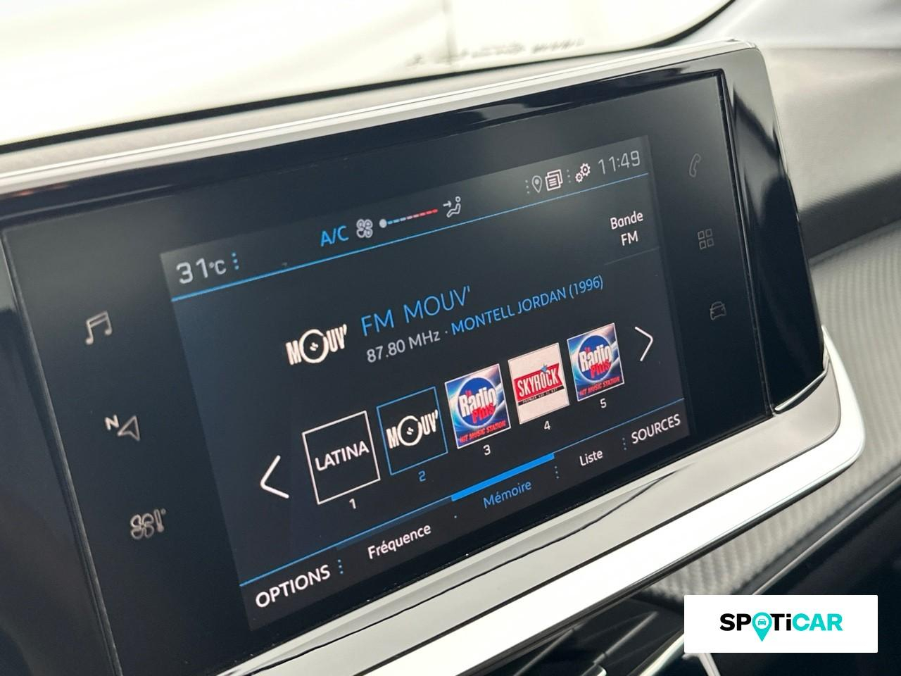 Peugeot 208 1.2 puretech 100ch s&s style 118g — photo 13