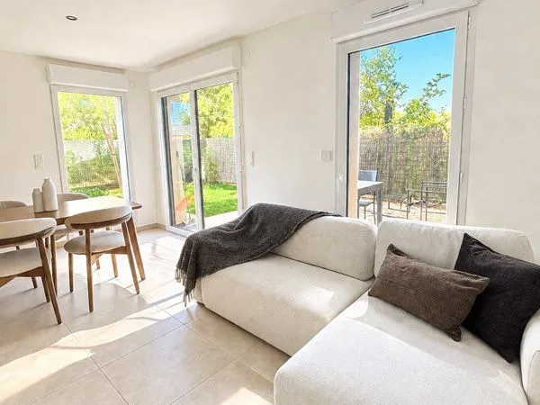 Maison neuve 70m2 avec stationnement double